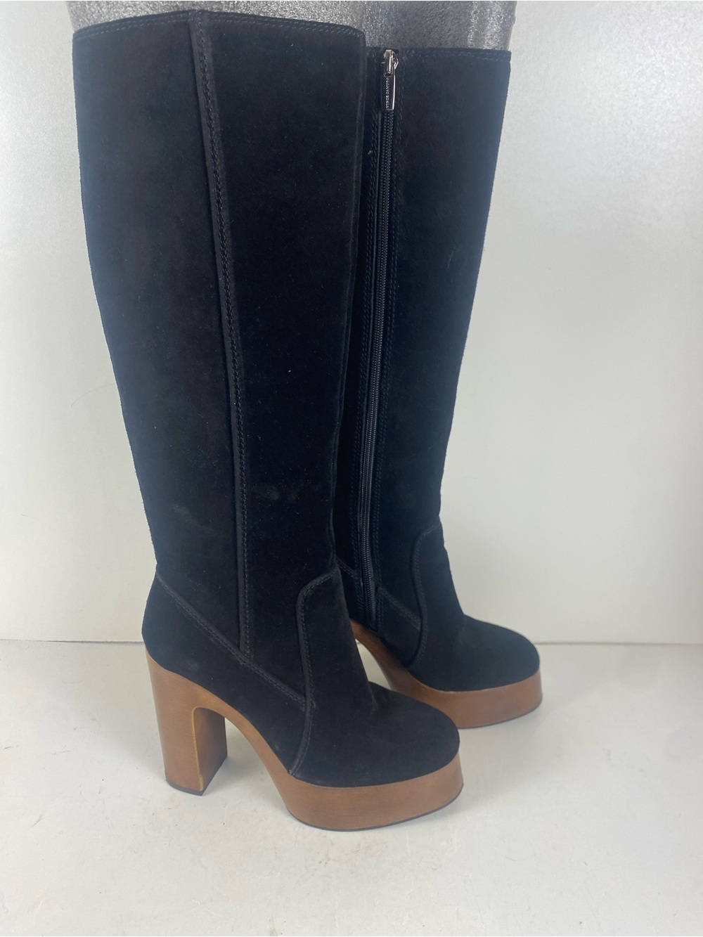 Vince Camuto Illishal Black Suede Knee-High Platform Boots Brown Heel 
Size 7.5